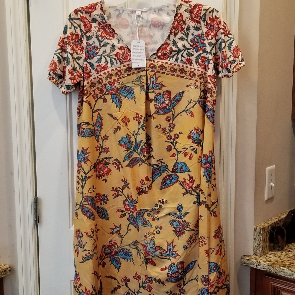 Boutique Brand Yellow Red Floral Dress Sz Small New With Tags
